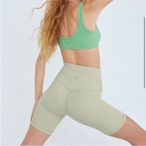 Aritzia TNA Bike Shorts